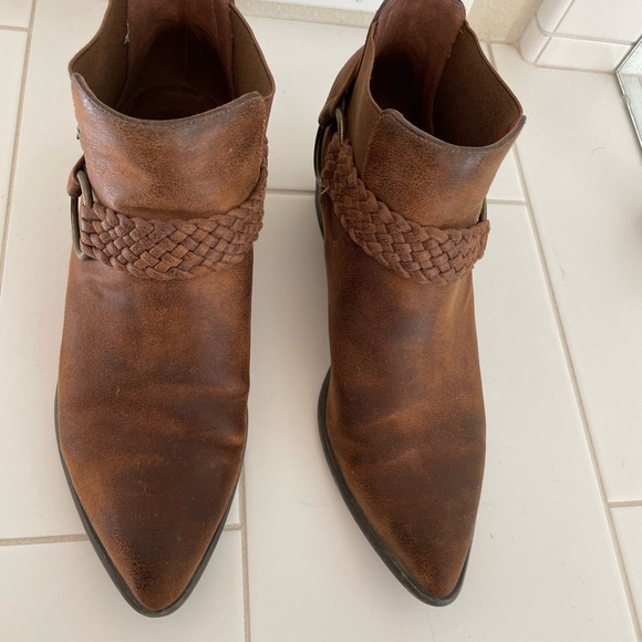 Qupid Brown Vegan Leather Ankle Boots - Picture 2 of 7